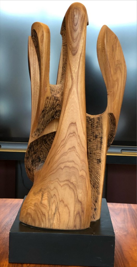wood sculpture "Engel" by German Evangelisti